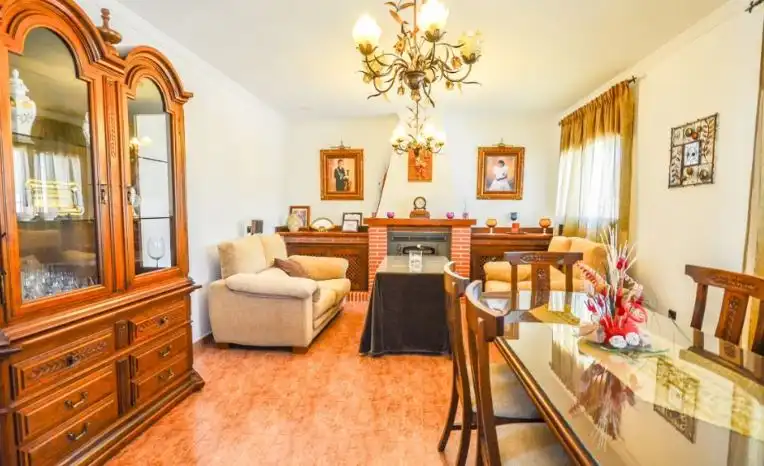 Sala de estar de Finca rústica en venta en Ronda con Calefacción, Jardín privado y Trastero