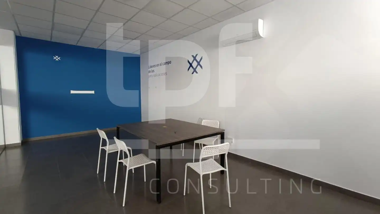 Industrial building to rent in 2 A, imagen 2