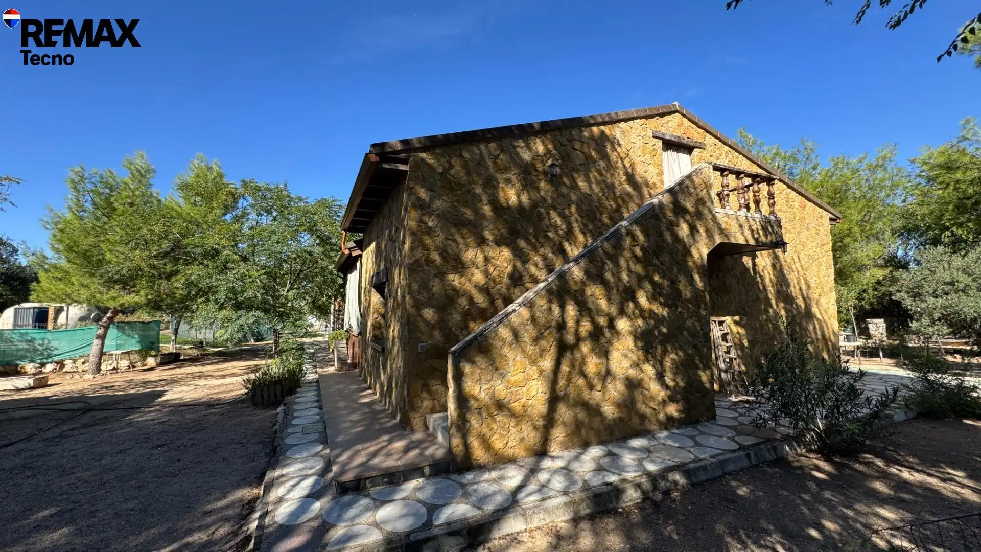 Vista exterior de Finca rústica en venda en La Puebla de Almoradiel, Toledo