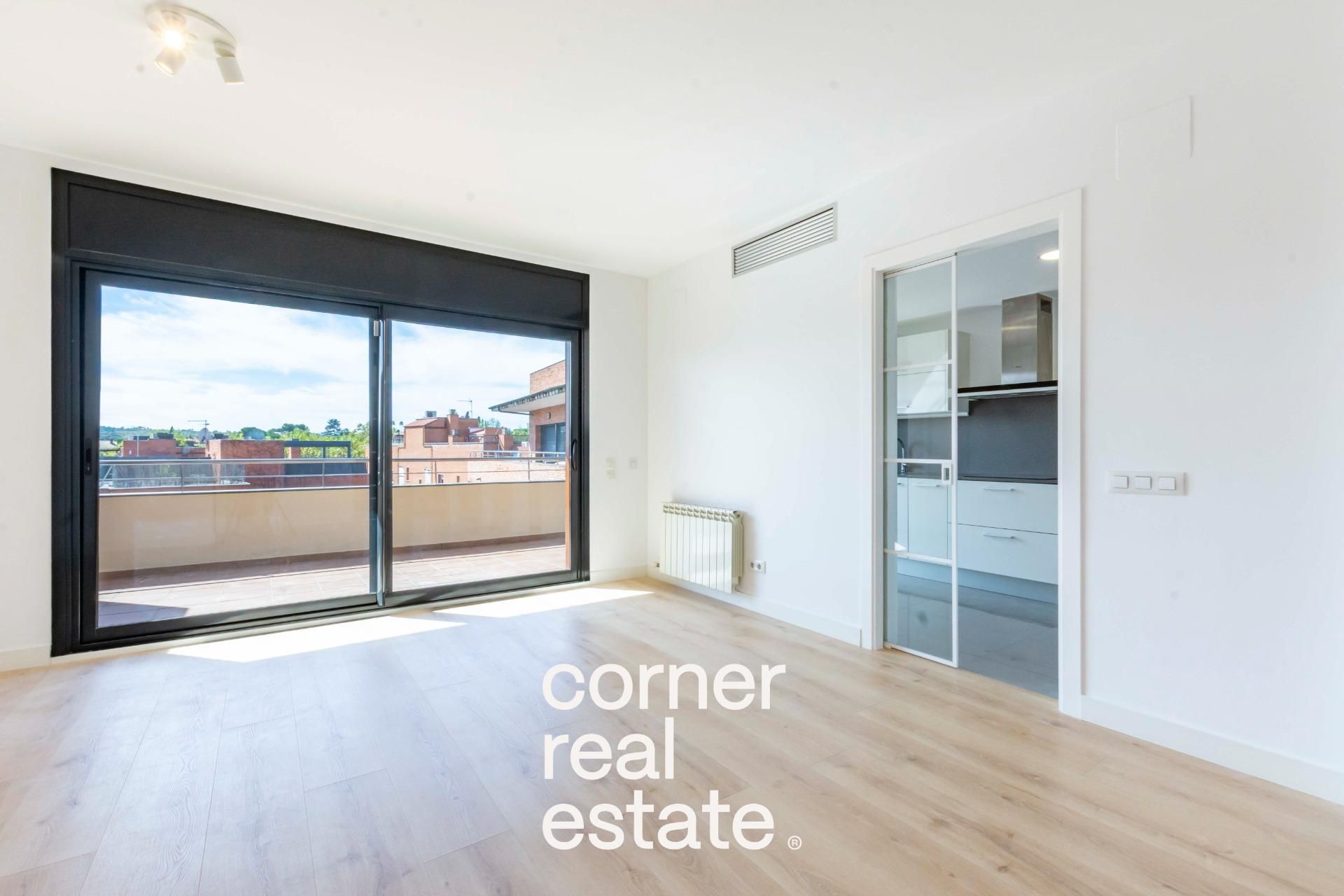 Vista exterior de Ático de alquiler en Sant Cugat del Vallès con Aire acondicionado, Calefacción y Jardín privado