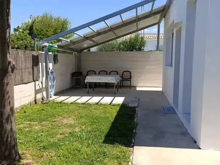 Terrassa de Casa adosada en venda en Vejer de la Frontera amb Jardí privat, Traster i Moblat