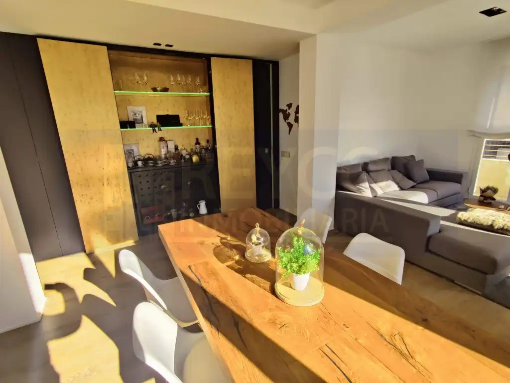Sala d'estar de Apartament en venda en  Logroño amb Terrassa