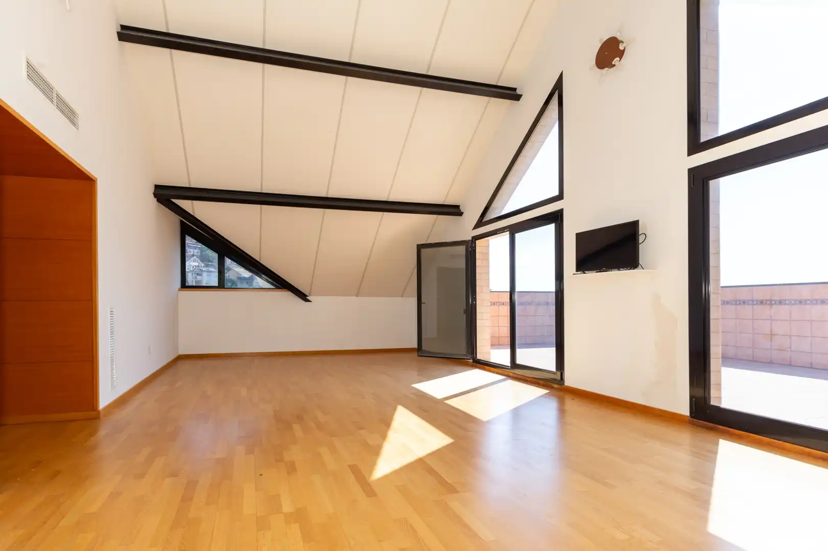 Sala de estar de Casa o chalet en venta en Vallirana con Calefacción, Terraza y Balcón