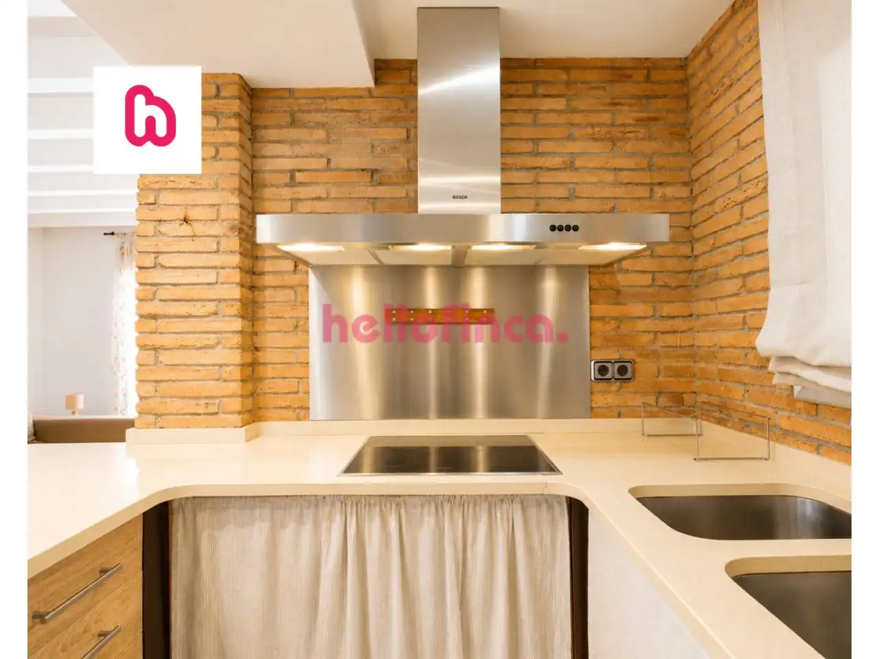 Kitchen of Flat for sale in Vilanova i la Geltrú  with Air Conditioner, Heating and Private garden