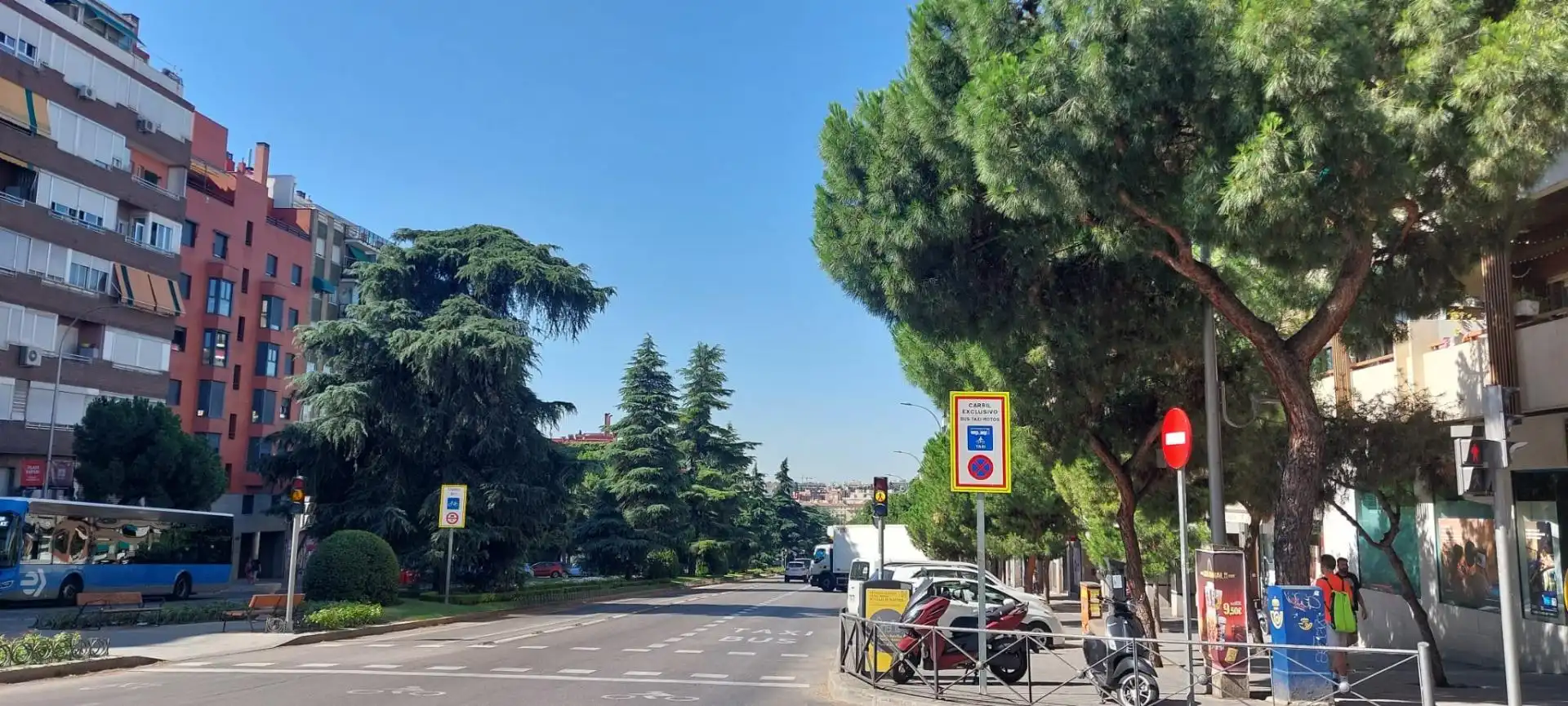 Vista exterior de Pis de lloguer en Madrid amb Calefacció i Moblat