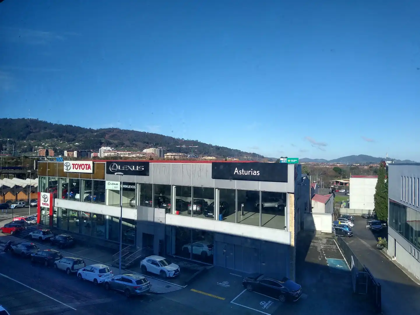 Vista exterior de Oficina en venta en Oviedo 