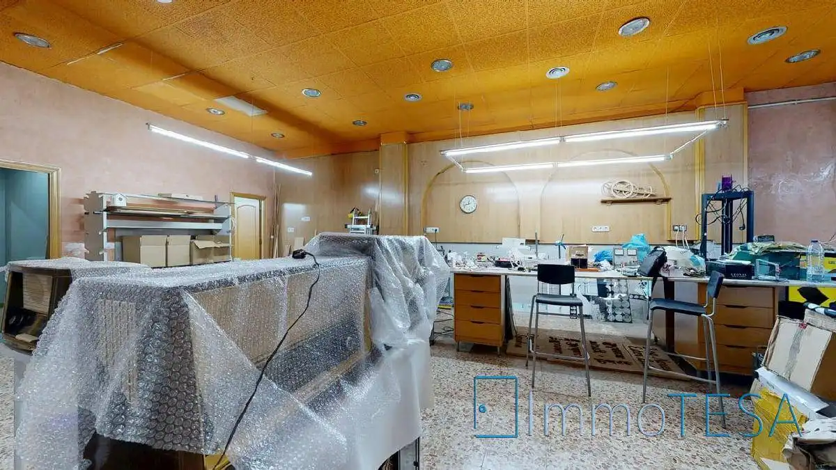 Cocina de Local en venta en Barberà del Vallès