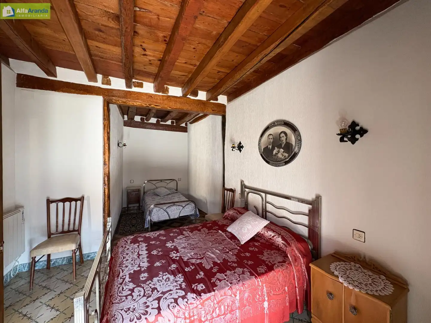 Habitación de Finca rústica en venta en Peñaranda de Duero con Calefacción, Trastero y Amueblado
