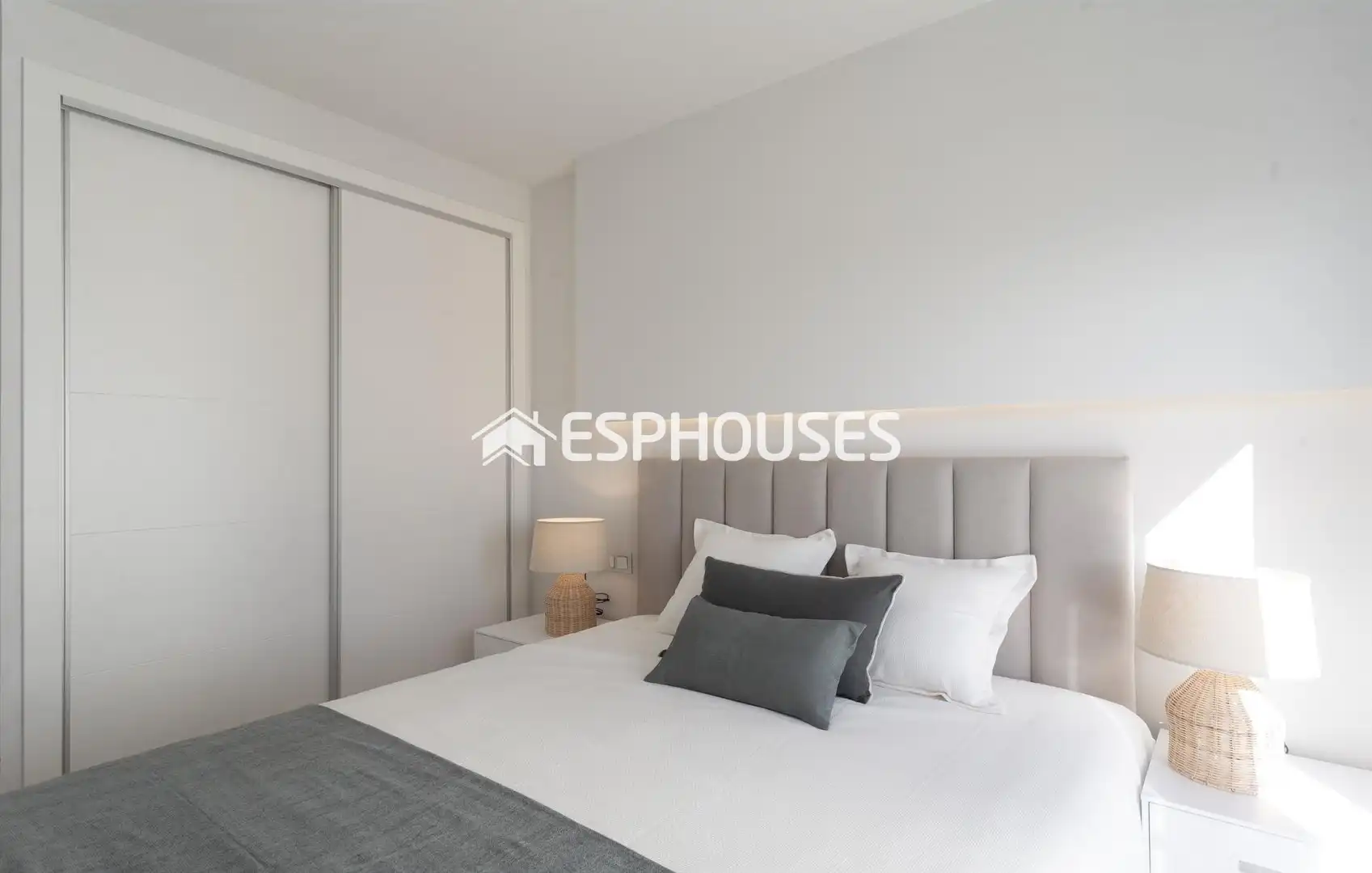 Bedroom of Attic for sale in Dénia  with Terrace, Balcony and Community pool