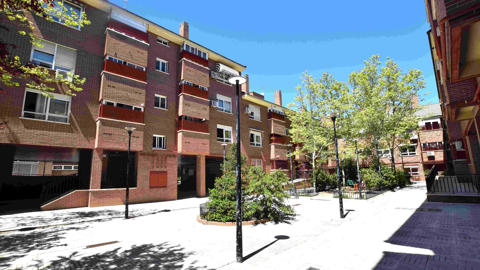 Exterior view of Flat for sale in  Madrid Capital  with Air Conditioner and Heating