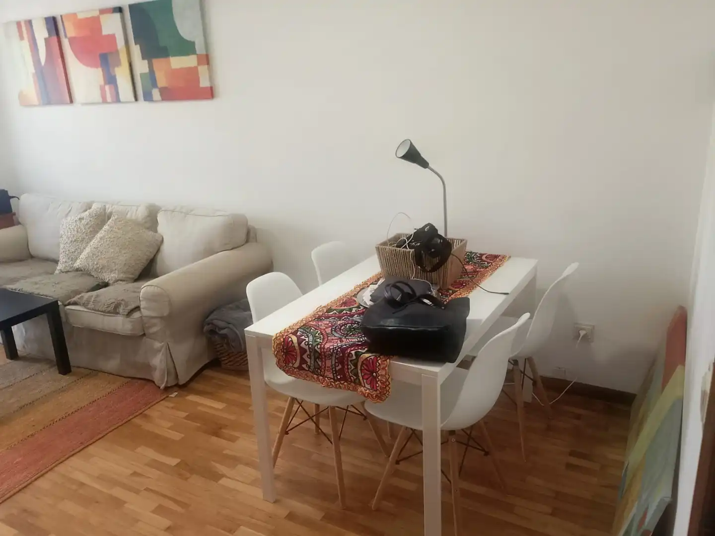 Wohnzimmer von Wohnung zur Miete in Oviedo  mit Heizung, Parkett und Abstellraum