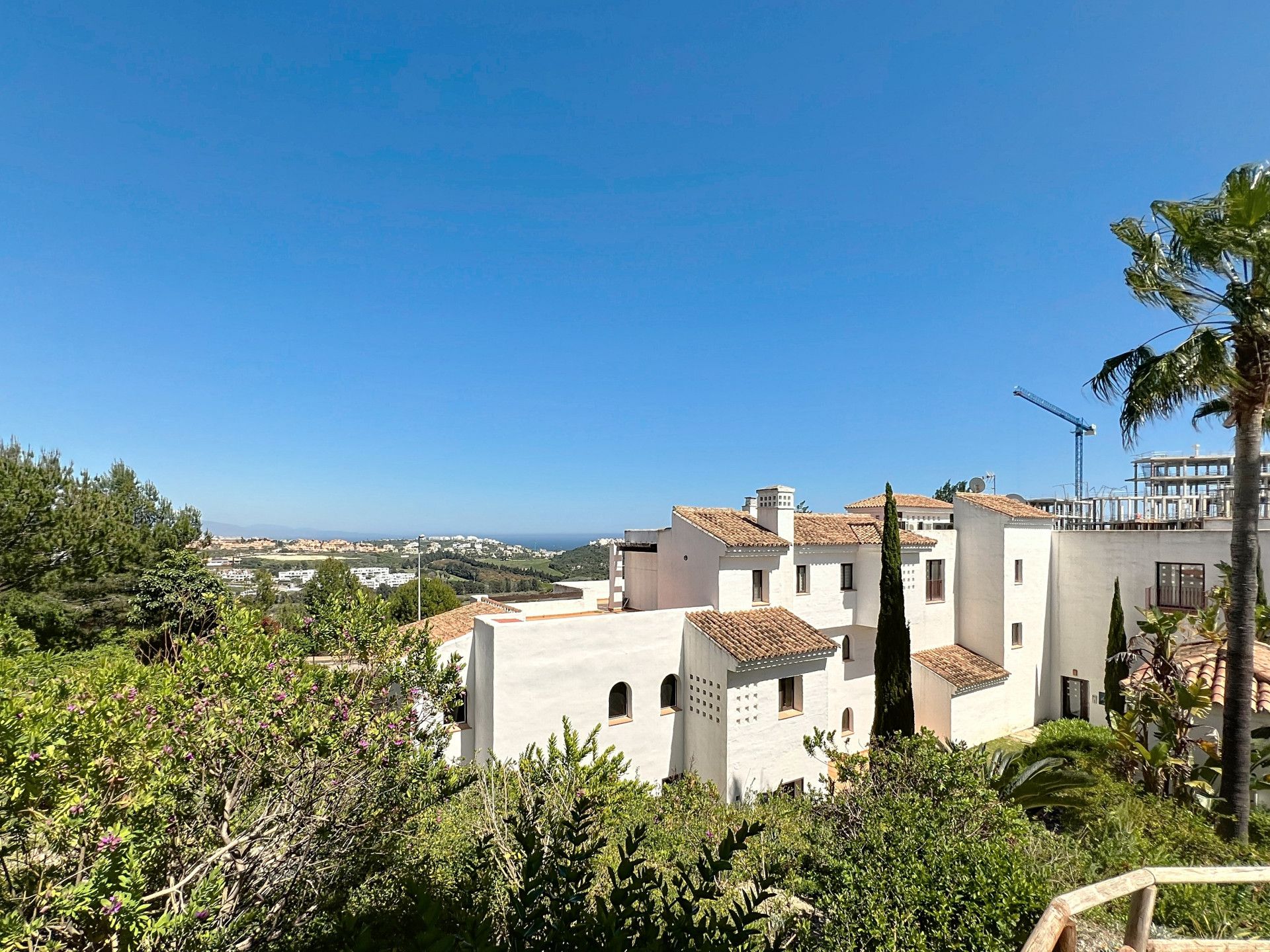 Vista exterior de Àtic en venda en Casares amb Aire condicionat, Calefacció i Terrassa
