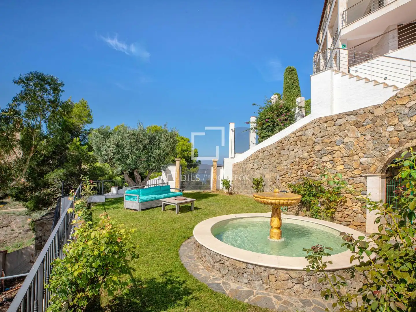 Detached house with terrace for sale in Almadrava - Canyelles - Puig-Rom, imagen 5