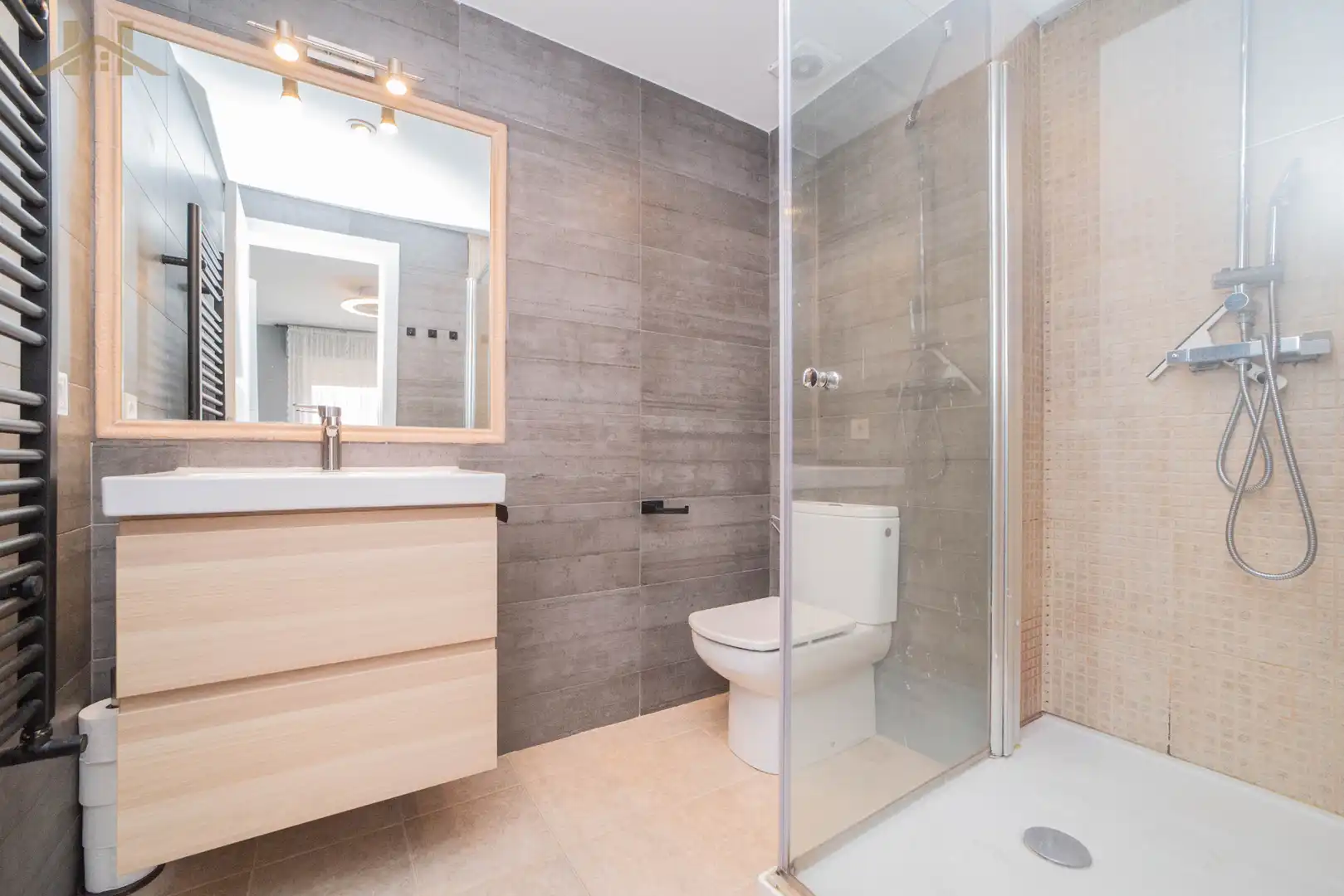 Bathroom of Attic for sale in Boadilla del Monte  with Heating and Terrace
