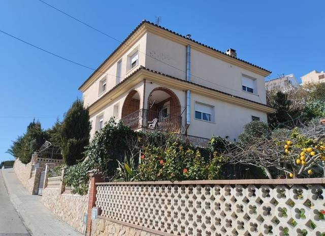 Casa-chalet en Venta en Pinemar