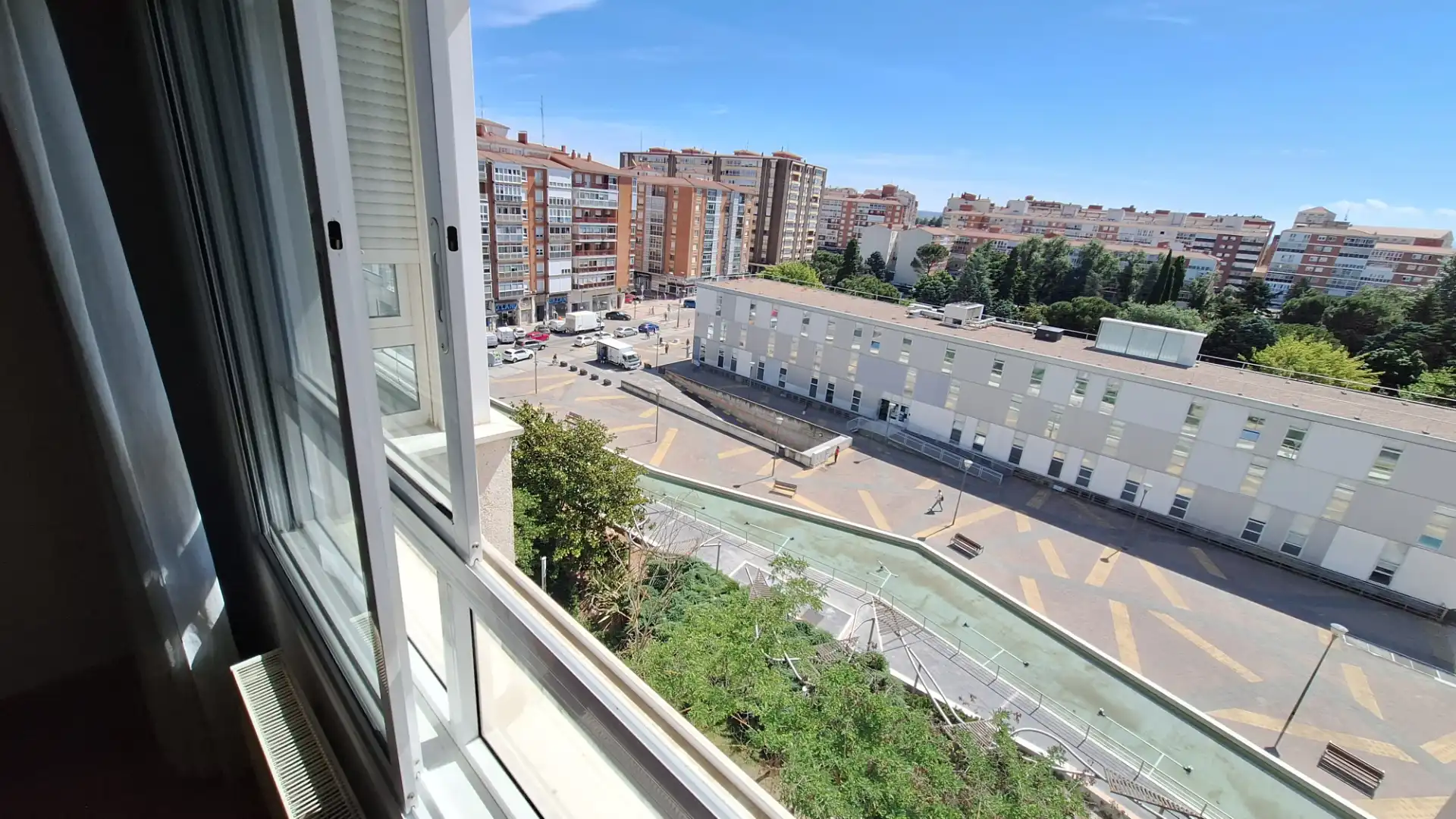 Flat for rent in Calle Madre Teresa de Calcuta, Gamonal - San Bruno - G9