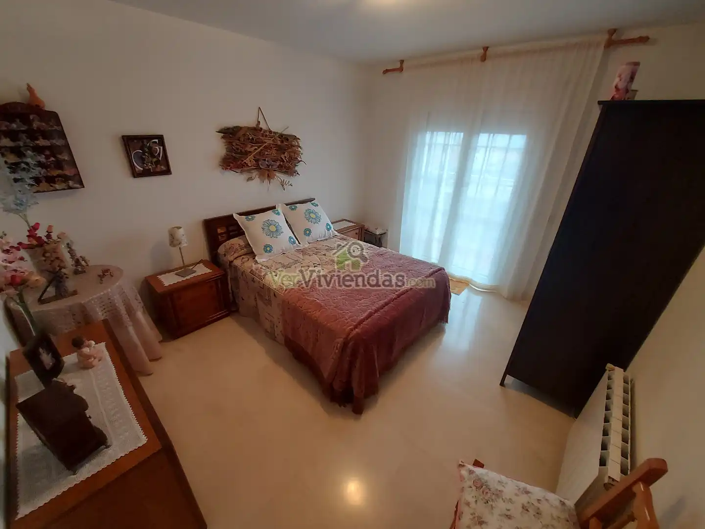 Habitación de Casa adosada en venta en Sant Llorenç d'Hortons con Aire acondicionado, Calefacción y Jardín privado