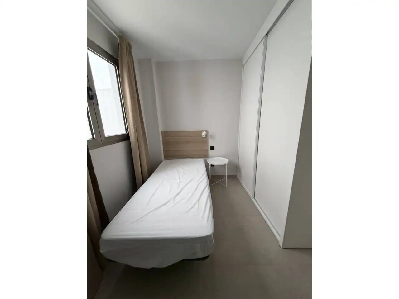 Habitación de Piso de alquiler en Las Palmas de Gran Canaria con Trastero, Amueblado y Alarma