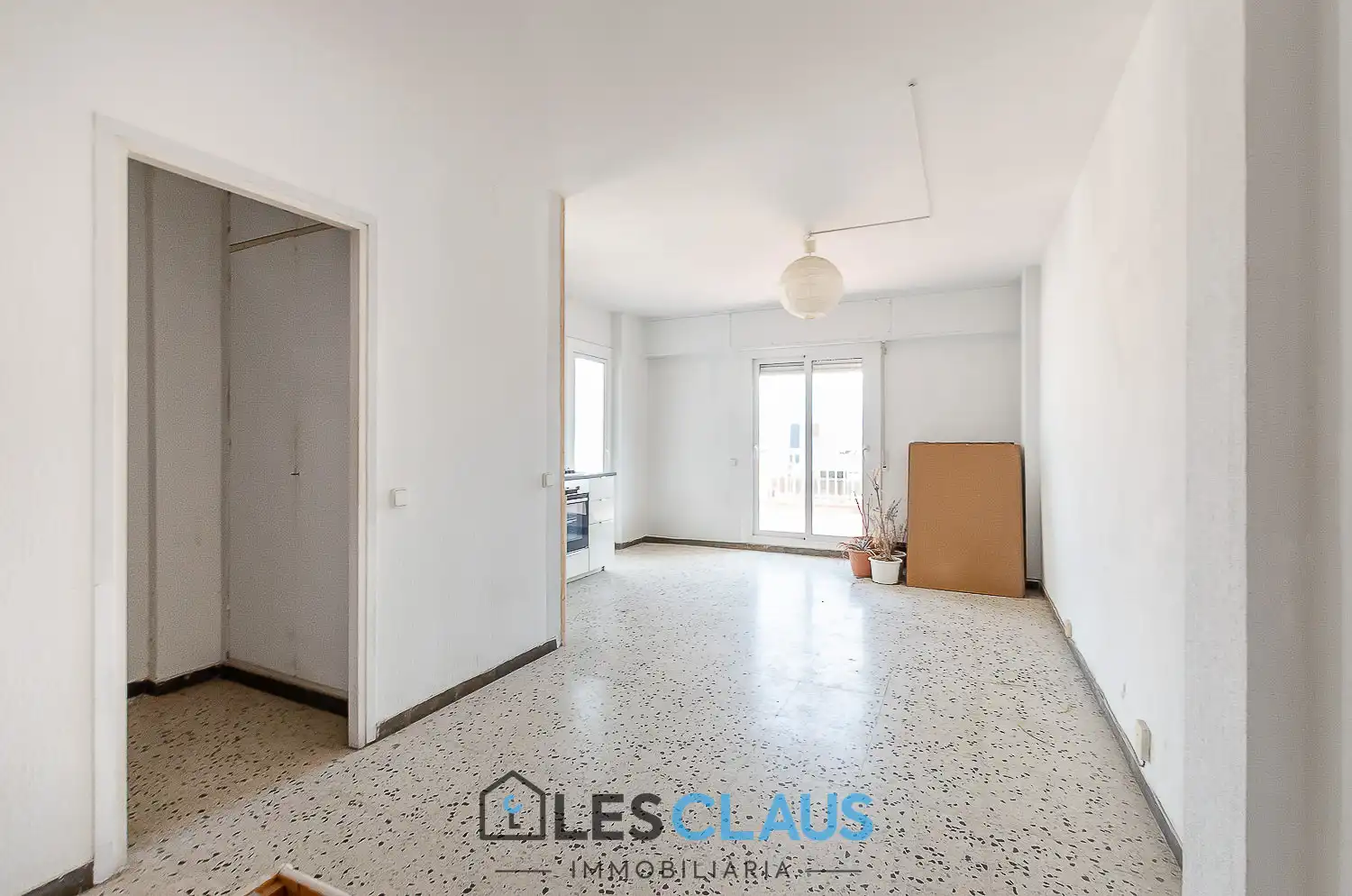 Außenansicht von Dachboden zum Verkauf in Barcelona mit Terrasse