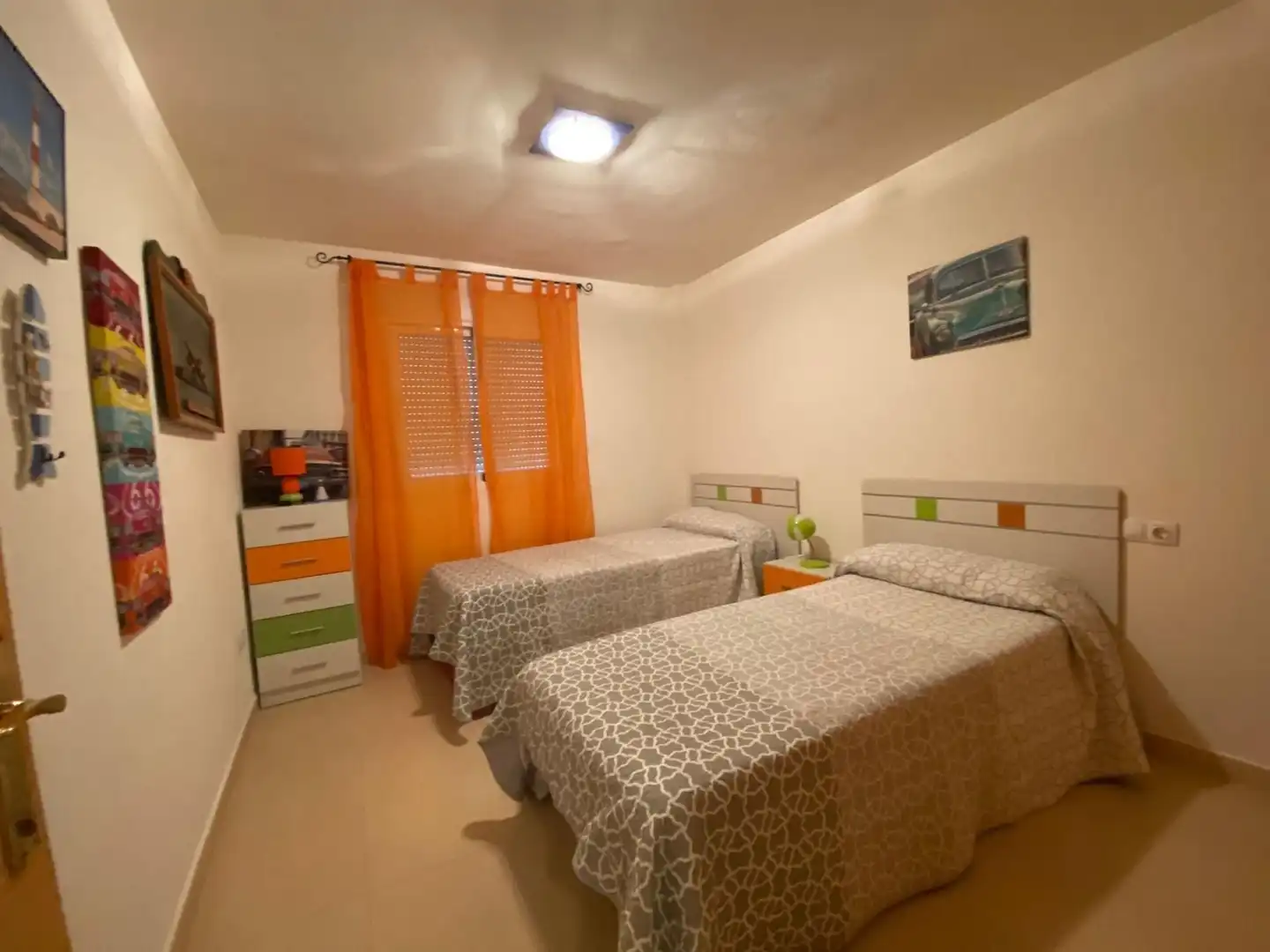 Habitación de Apartamento de alquiler en Águilas con Aire acondicionado, Calefacción y Trastero