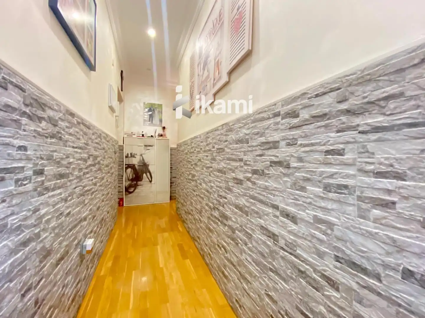 Flat for sale in Madrid  with Heating, Terrace and Furnished