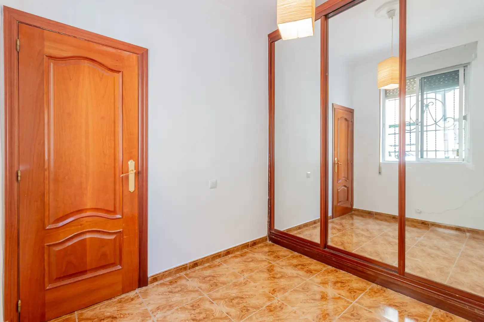 Bedroom of Ground floor for sale in Madrid  with Furnished