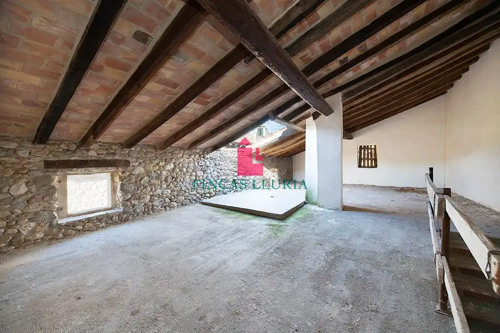 Houses for sale in Crespià