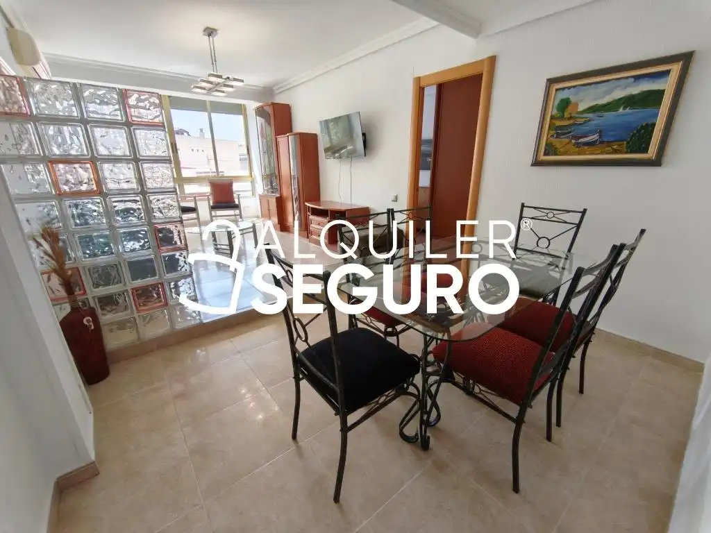 Piso de alquiler en Alicante / Alacant con Aire acondicionado y Amueblado