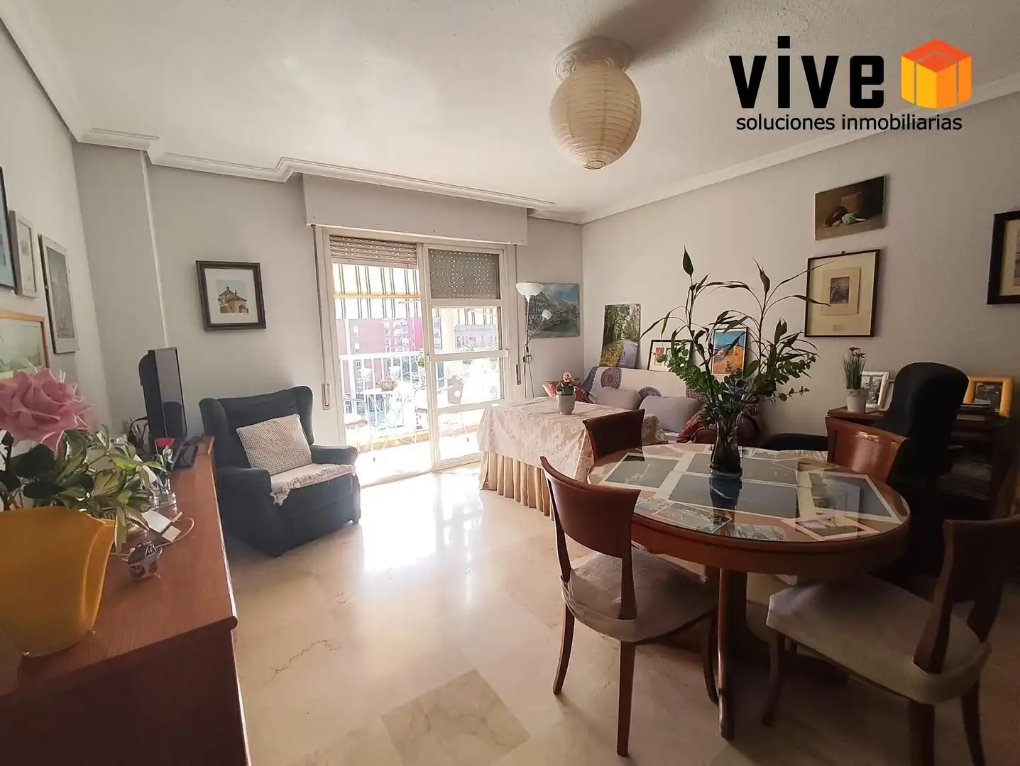 Living room of Flat for sale in Sevilla  with Air Conditioner and Terrace