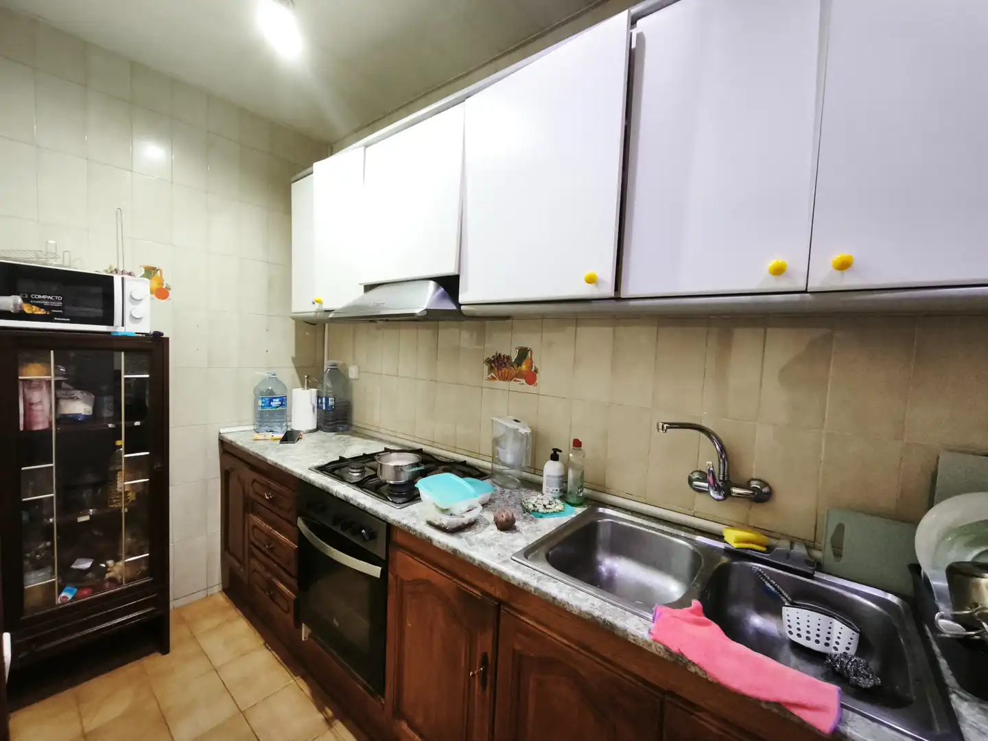Cocina de Piso en venta en Barcelona con Horno y Balcón