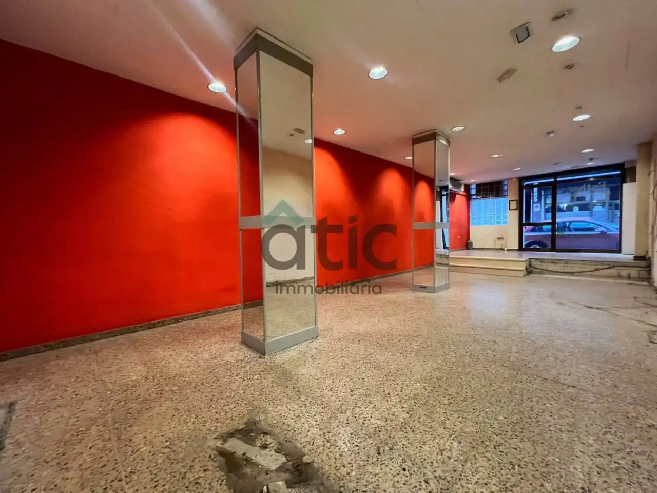 Local comercial en venda a Calle Lepant