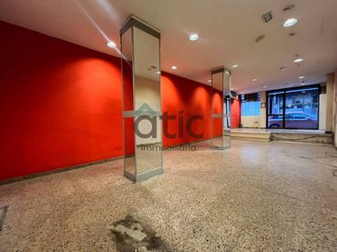 Local comercial en venda a Calle Lepant
