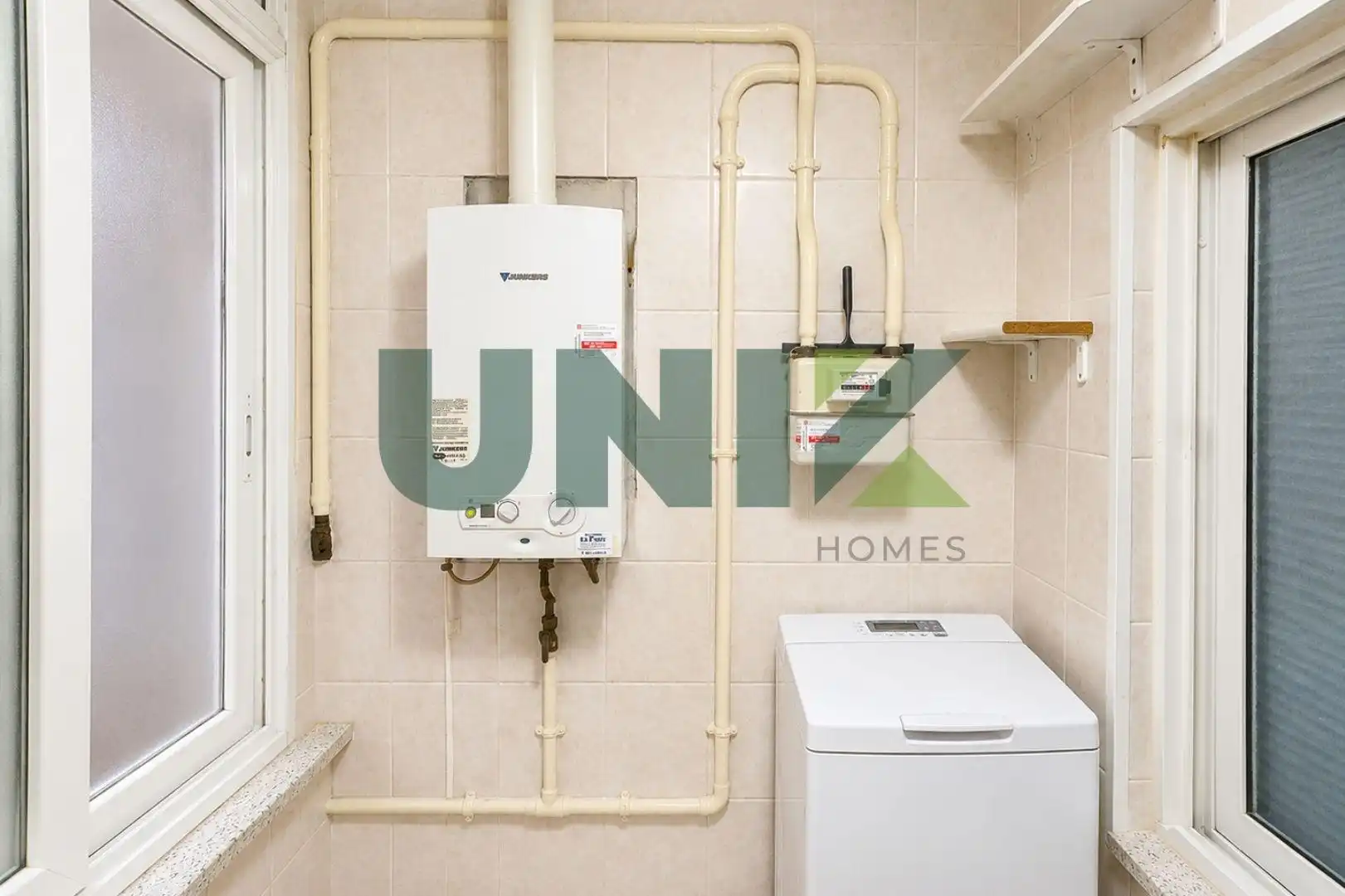 Wohnung zum Verkauf in Barcelona mit Klimaanlage und Terrasse