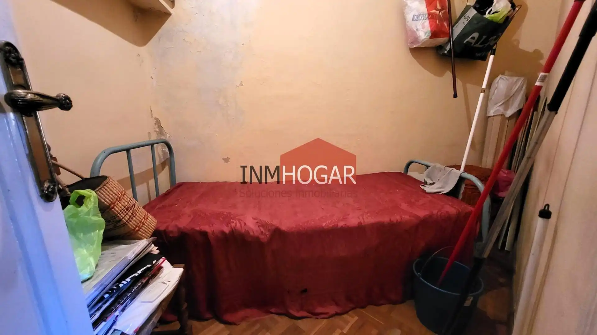 Habitación de Casa o chalet en venta en Ávila con Jardín privado, Trastero y Balcón