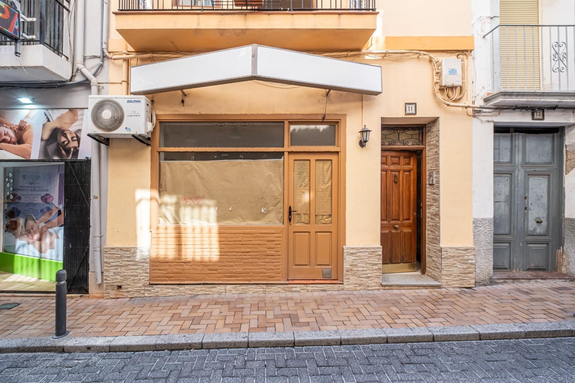 Vista exterior de Casa o xalet en venda en Benidorm amb Aire condicionat, Calefacció i Terrassa