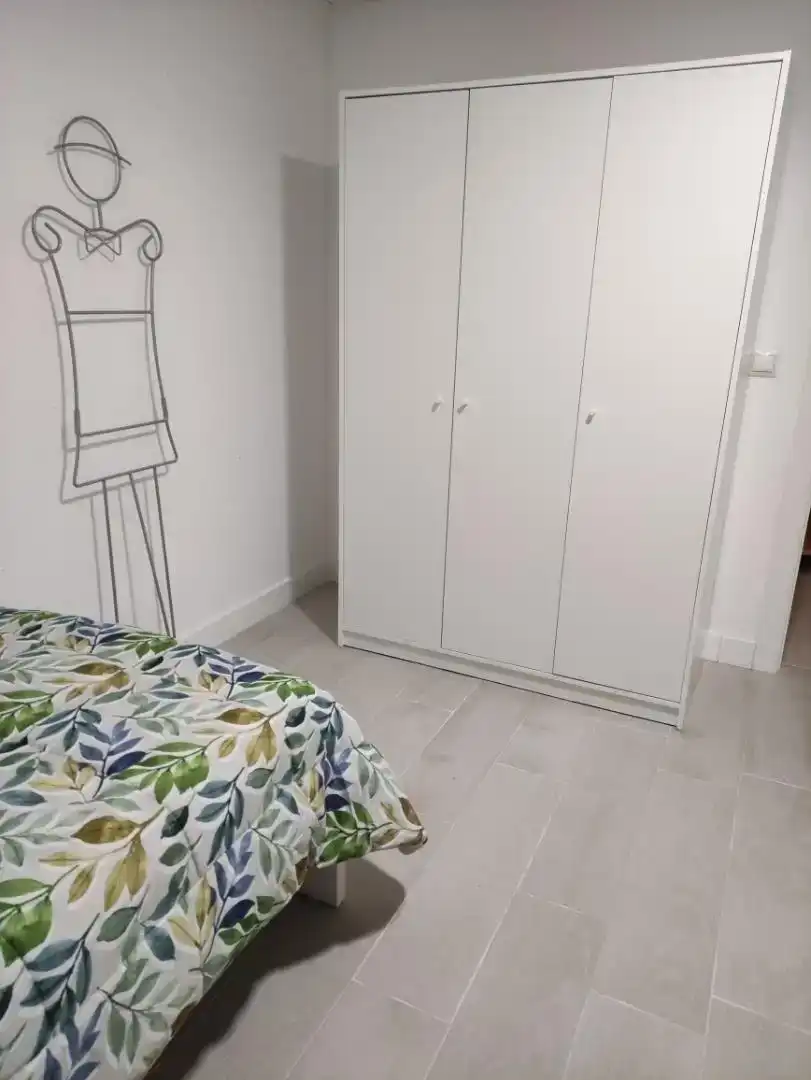 Habitación de Planta baja de alquiler en Montequinto con Jardín privado, Amueblado y Horno