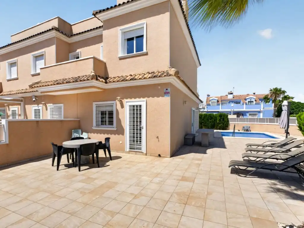 Terraza de Casa adosada en venta en Orihuela con Aire acondicionado, Jardín privado y Terraza