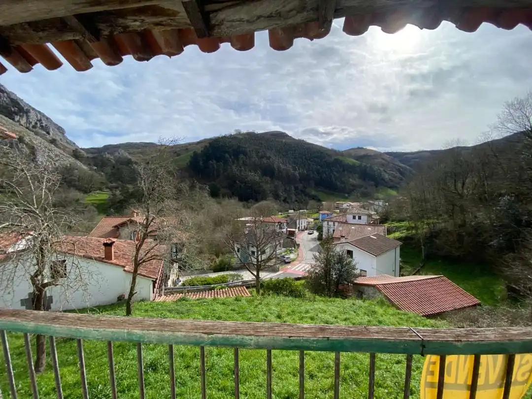 Vista exterior de Casa o xalet en venda en Liérganes amb Balcó