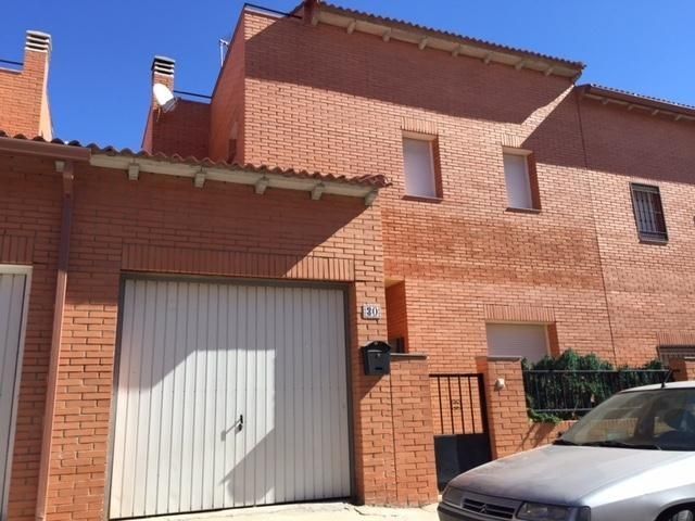 Single-family semi-detached for sale in Chozas de Canales