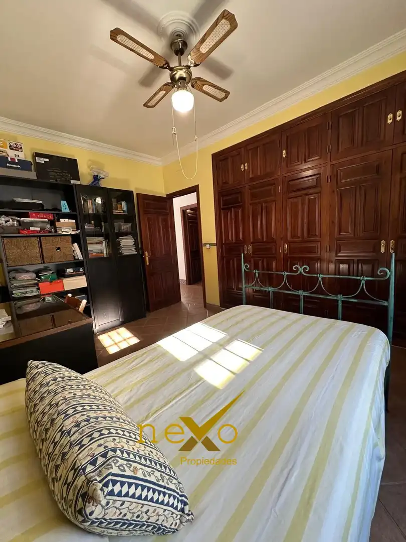 Habitación de Casa o chalet en venta en Carmona con Jardín privado y Piscina