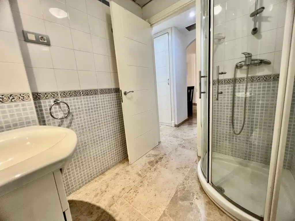 Bany de Planta baixa en venda en Mijas amb Aire condicionat, Terrassa i Traster