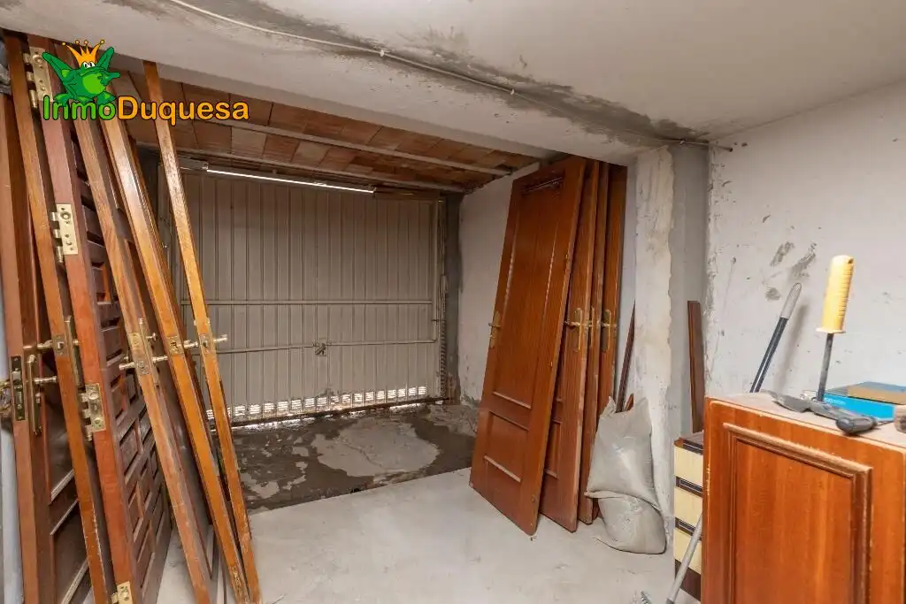 Casa adosada en venta en Granada con Aire acondicionado, Calefacción y Jardín privado