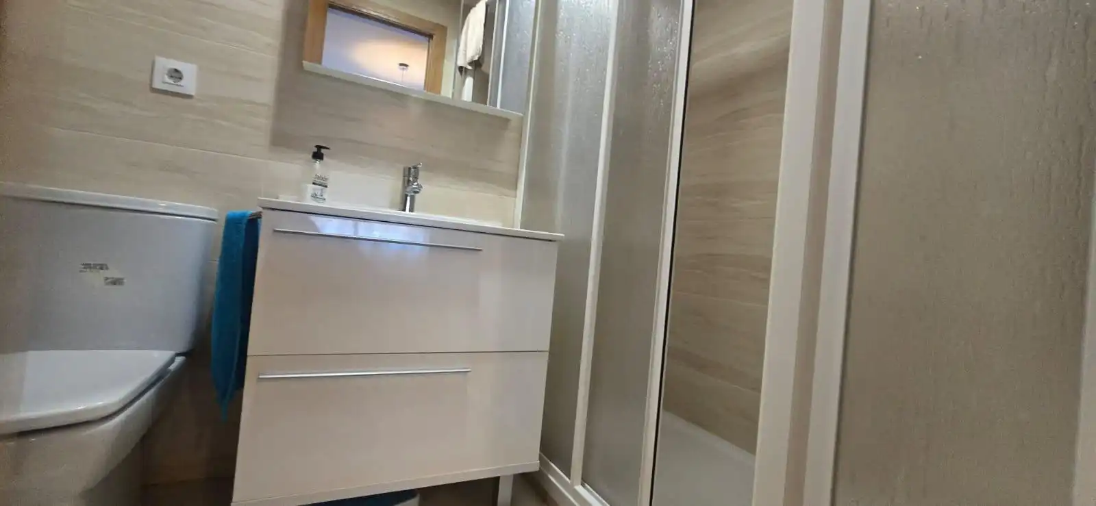 Baño de Apartamento de alquiler en Alboraya con Aire acondicionado, Amueblado y Balcón
