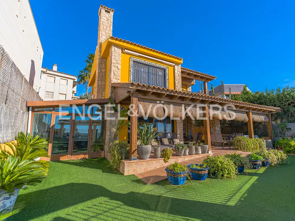 Casa o xalet en venda a Avenida Santiago Bernabéu, Calas Santiago Bernabéu