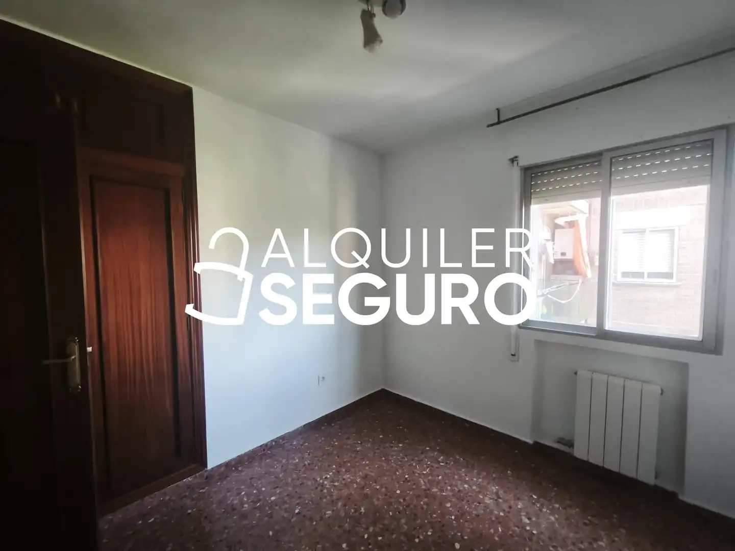 Bedroom of Flat for rent in Zaragoza  with Heating, Terrace and Storage room