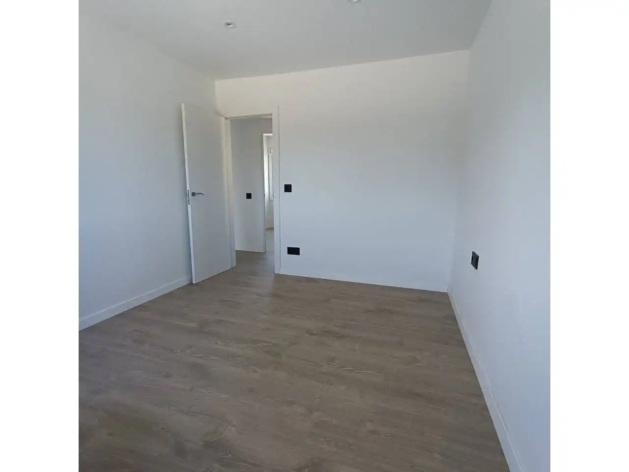 Dormitori de Pis en venda en Santa Eulàlia de Ronçana amb Aire condicionat, Calefacció i Parquet