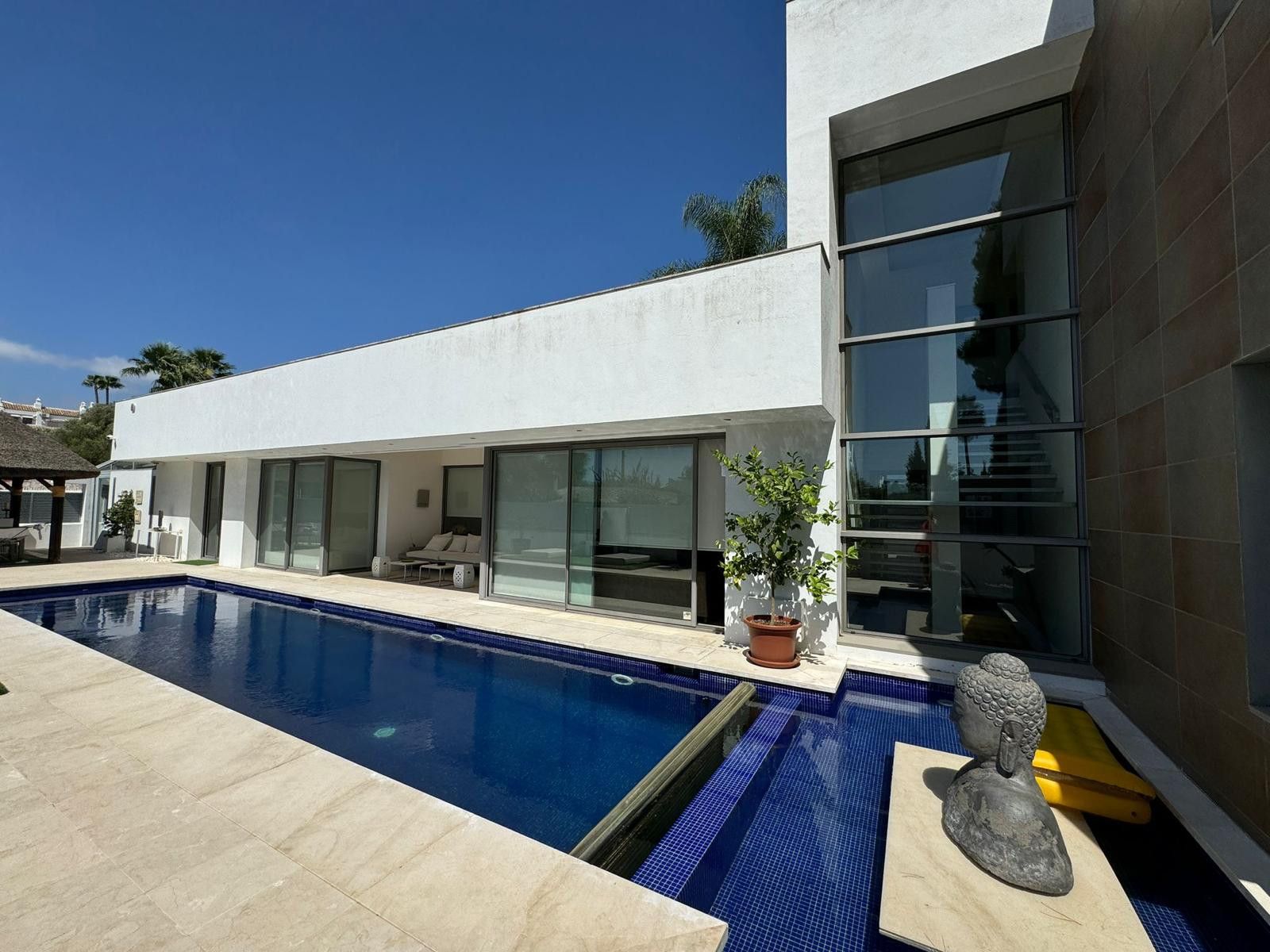 Piscina de Casa o xalet de lloguer en Marbella amb Aire condicionat, Calefacció i Jardí privat