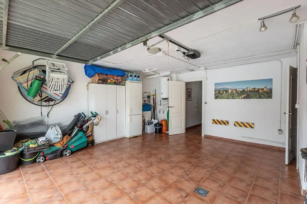 Casa adosada en venda en Alhendín amb Jardí privat i Piscina