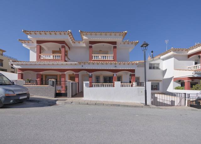 Casa adosada en Venta en Calle Miguel de Cervantes en Freila