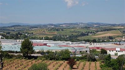 Nau industrial en venda a FRANÇA, Castellví de Rosanes